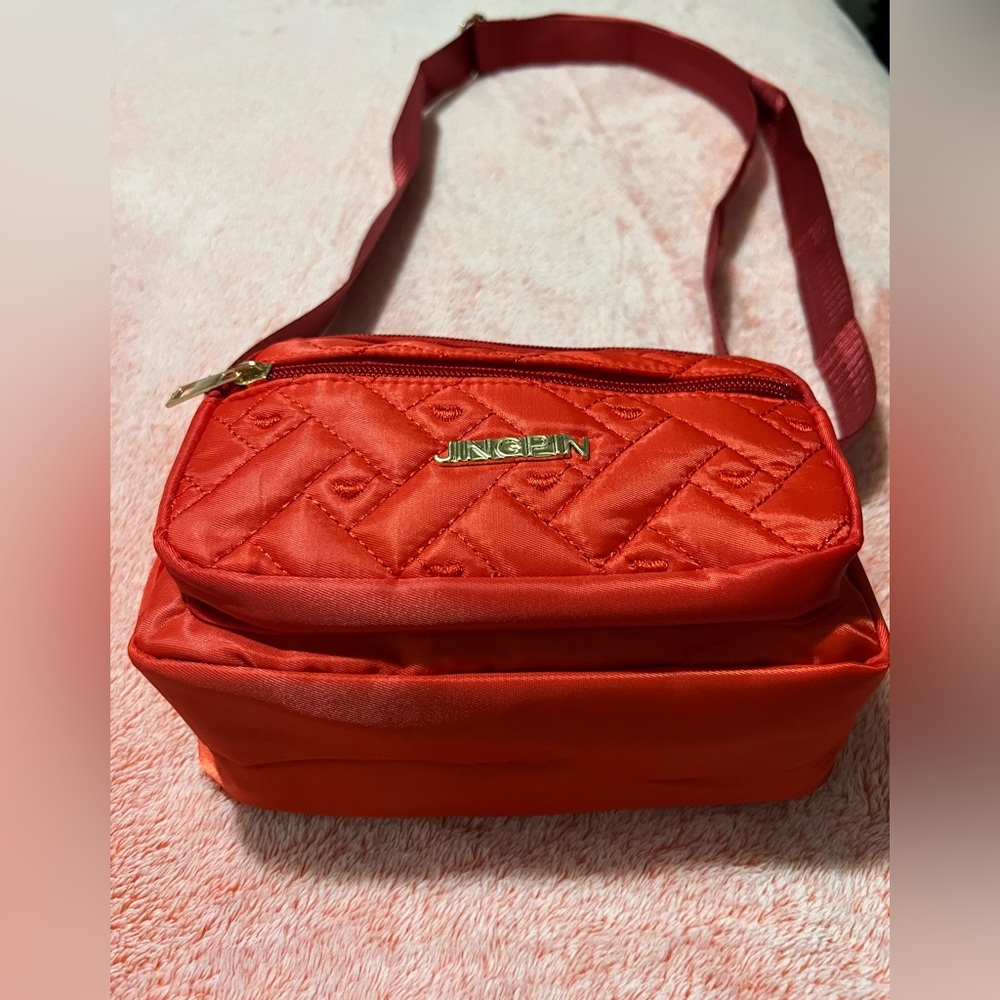Quilted Hearts Crossbody Bag 🔥NWOT🔥